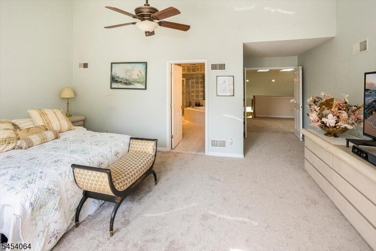 Property listing MLS 4047122 photo 27