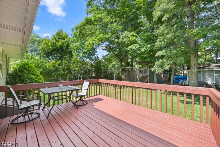 Property listing MLS 4047174 photo 9