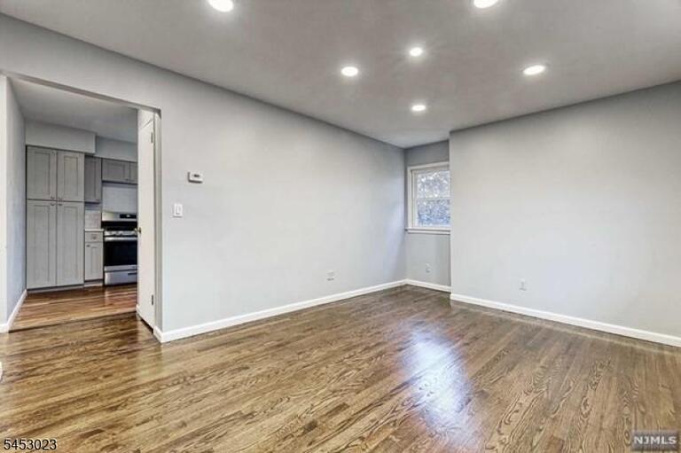 Property listing MLS 4047215 photo 6