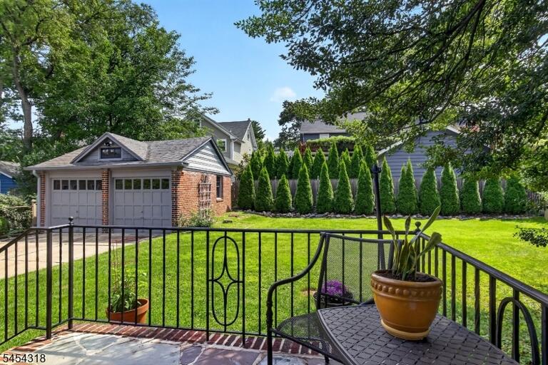 Property listing MLS 4047254 photo 24