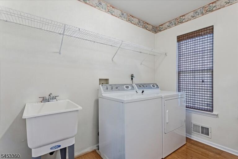 Property listing MLS 4047273 photo 21