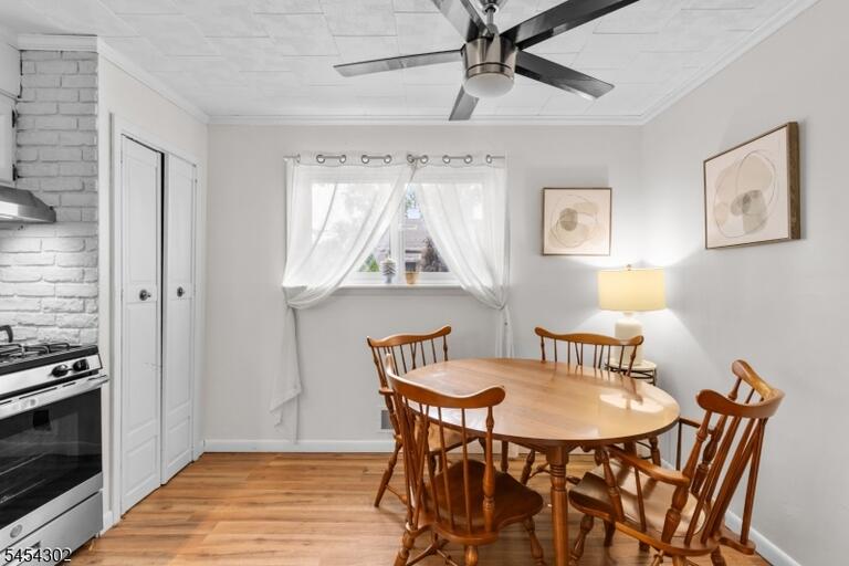 Property listing MLS 4047280 photo 10