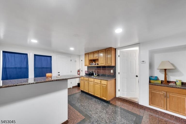 Property listing MLS 4047344 photo 14