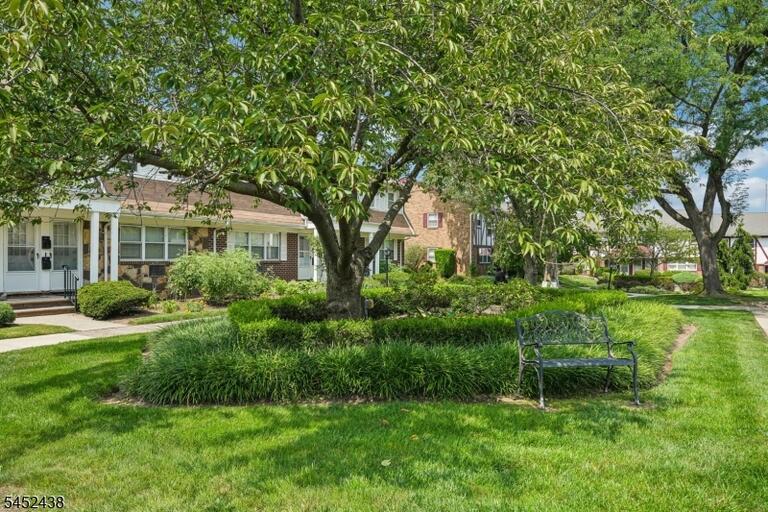 Property listing MLS 4047438 photo 5
