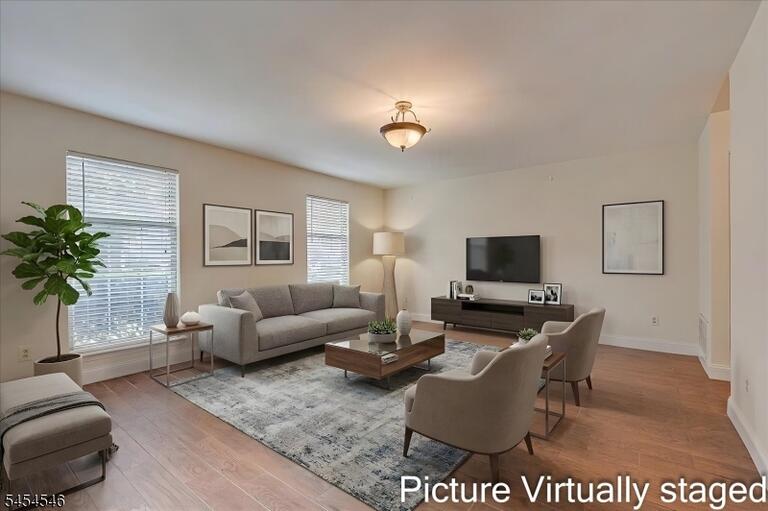Property listing MLS 4047464 photo 14