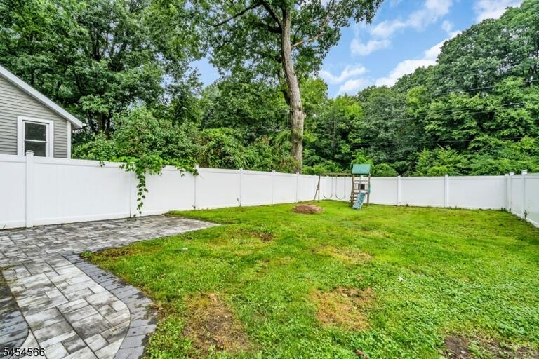 Property listing MLS 4047486 photo 22