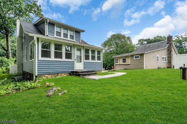 Property listing MLS 4047486 photo 4