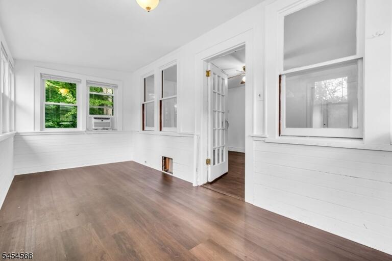 Property listing MLS 4047486 photo 6