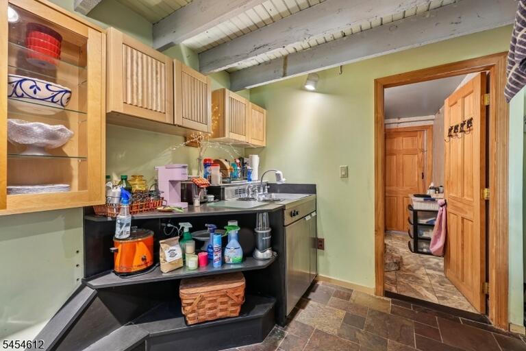 Property listing MLS 4047500 photo 17