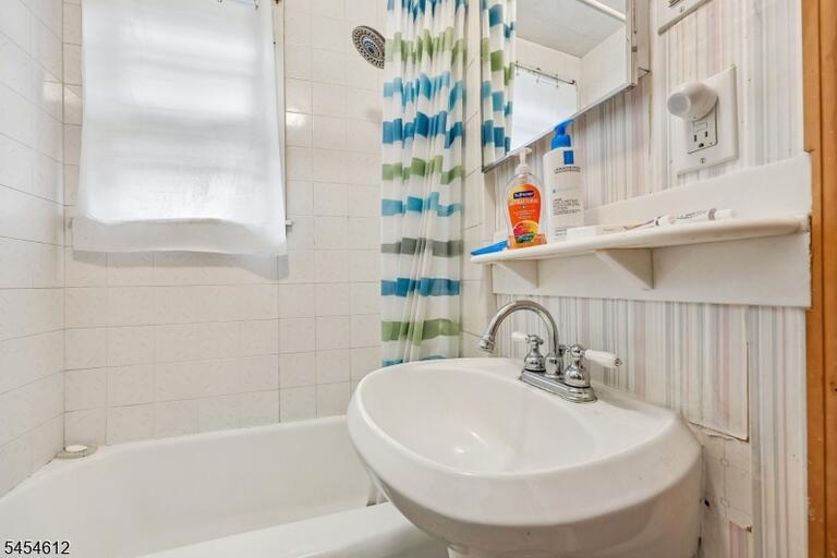 Property listing MLS 4047500 photo 22