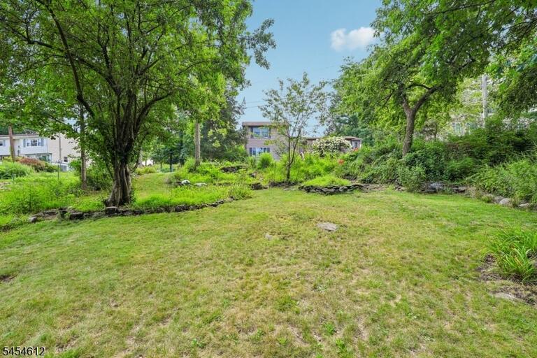 Property listing MLS 4047500 photo 35