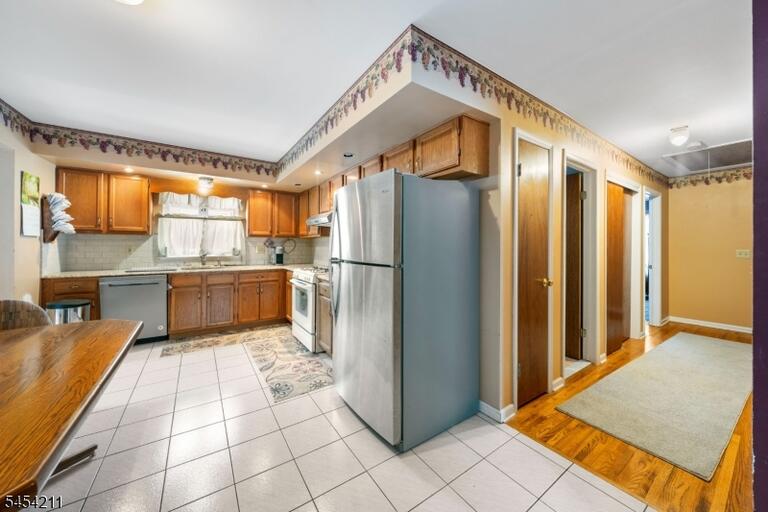 Property listing MLS 4047527 photo 7