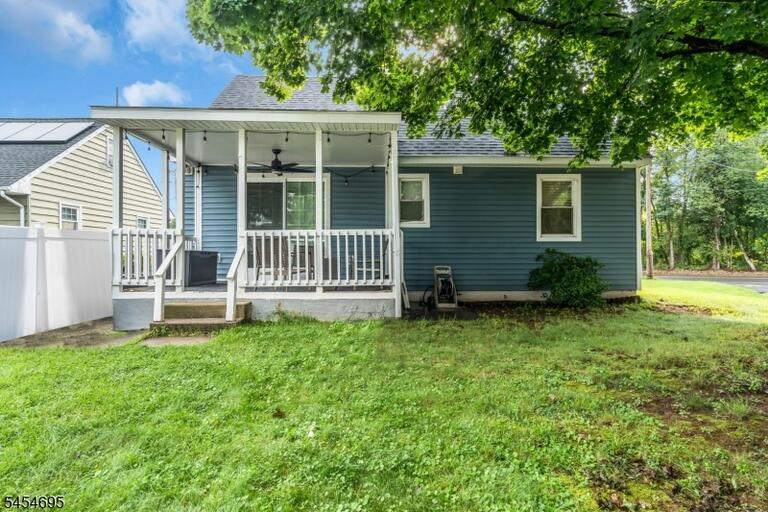 Property listing MLS 4047581 photo 39