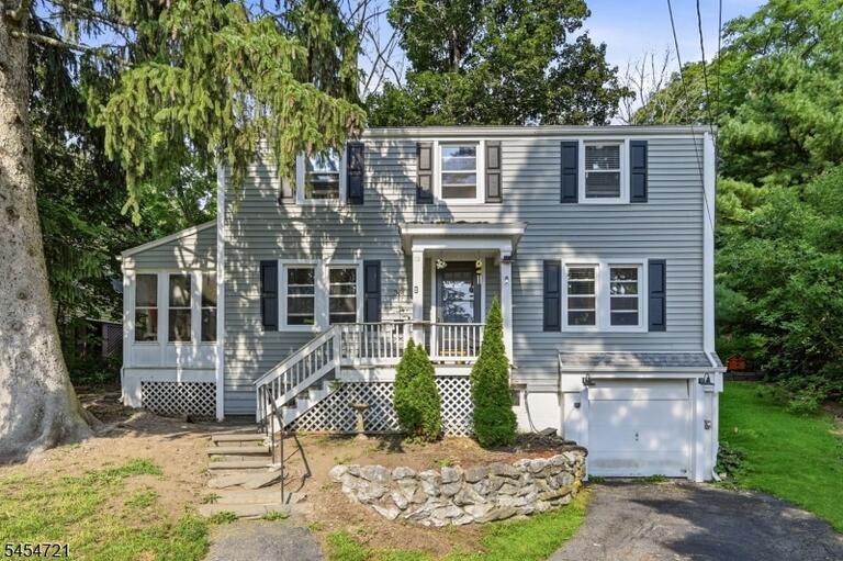 Property listing MLS 4047583 photo 1