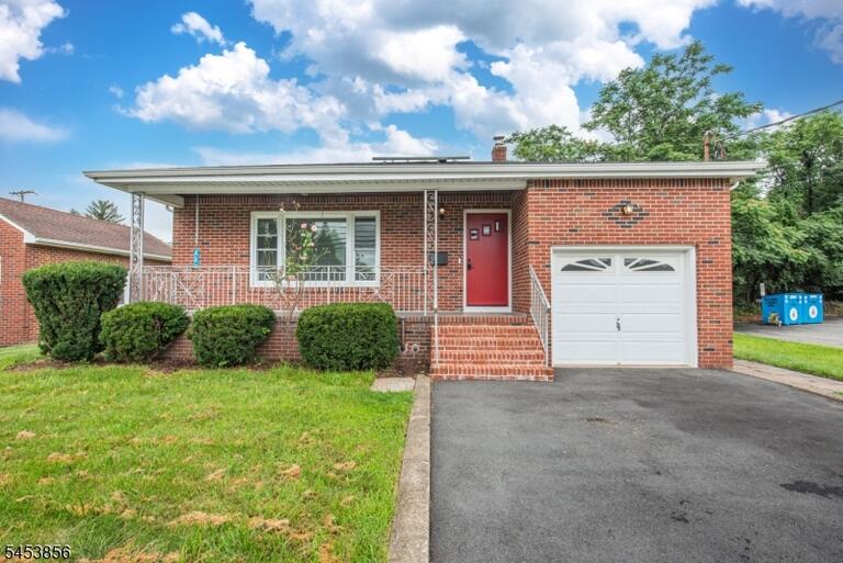 Property listing MLS 4047591 photo 1