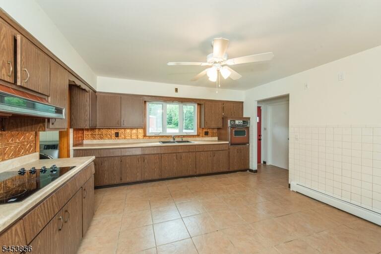 Property listing MLS 4047591 photo 12