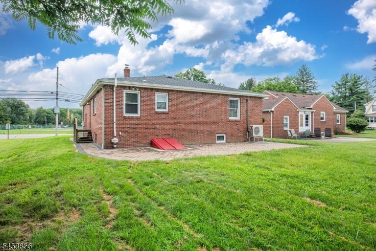 Property listing MLS 4047591 photo 22
