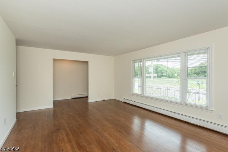 Property listing MLS 4047591 photo 7