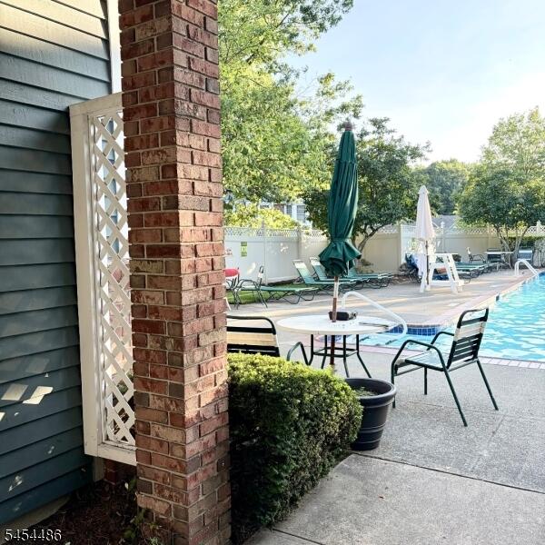 Property listing MLS 4047702 photo 26