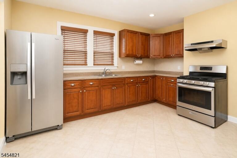 Property listing MLS 4047712 photo 17