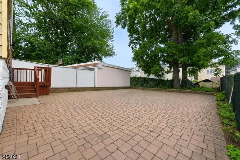 Property listing MLS 4047712 photo 31