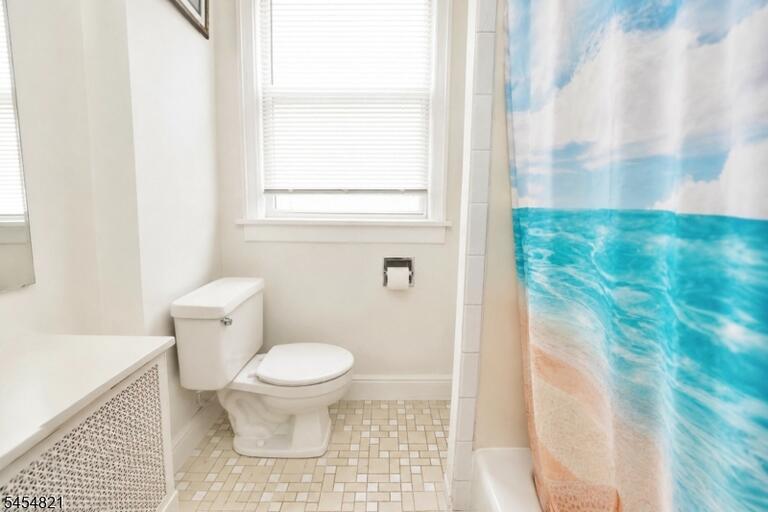Property listing MLS 4047712 photo 9