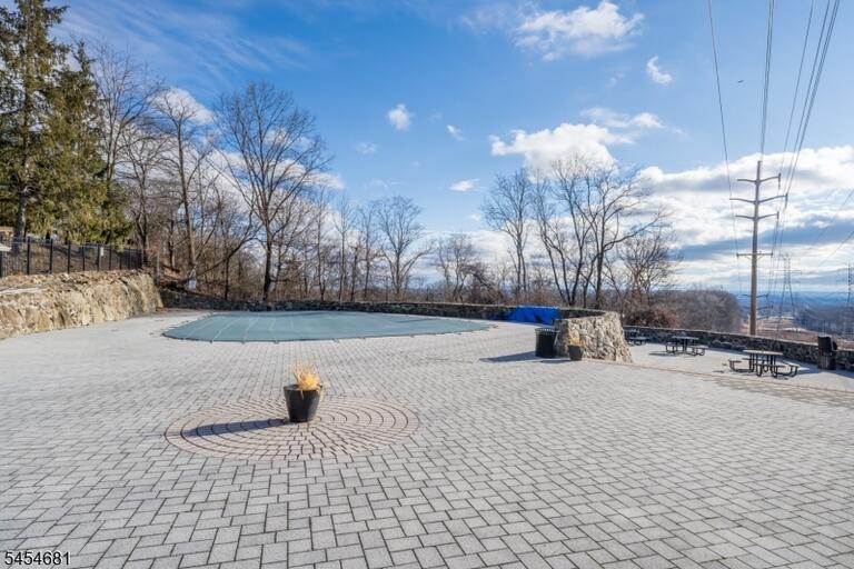 Property listing MLS 4047714 photo 34