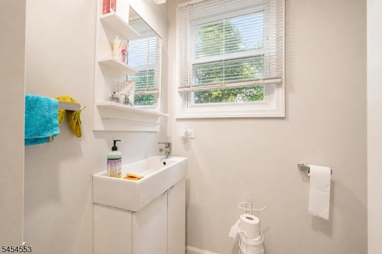 Property listing MLS 4047722 photo 11