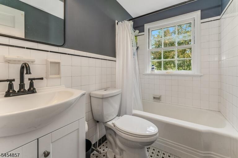 Property listing MLS 4047746 photo 16