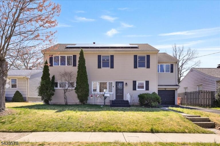 Property listing MLS 4047759 photo 1