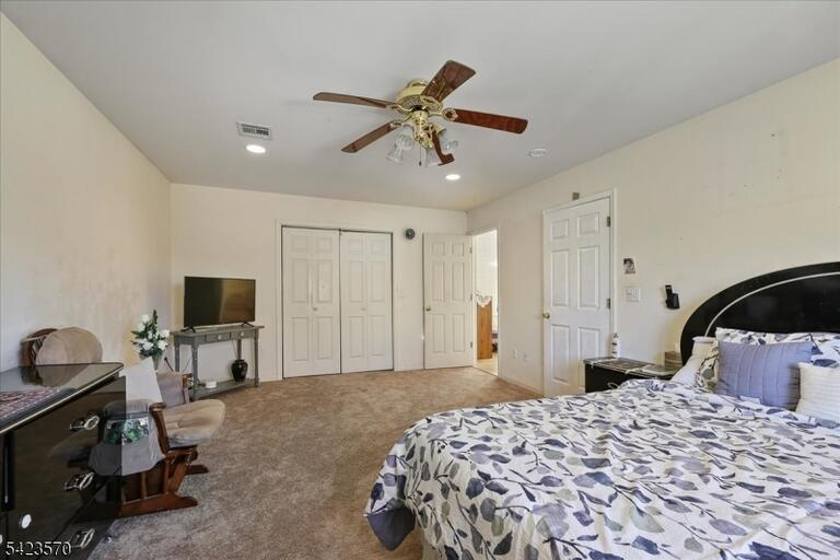 Property listing MLS 4047759 photo 17