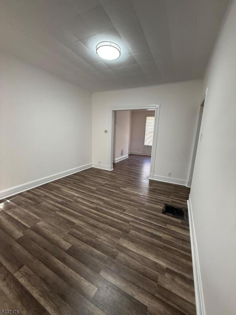 Property listing MLS 4047820 photo 3