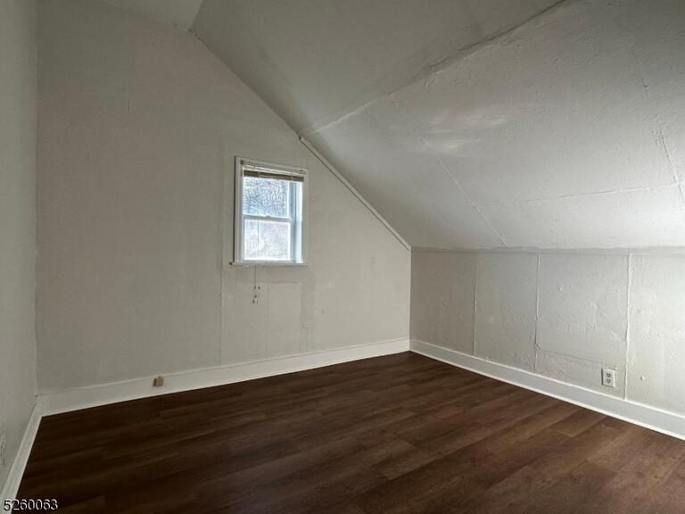 Property listing MLS 4047844 photo 21