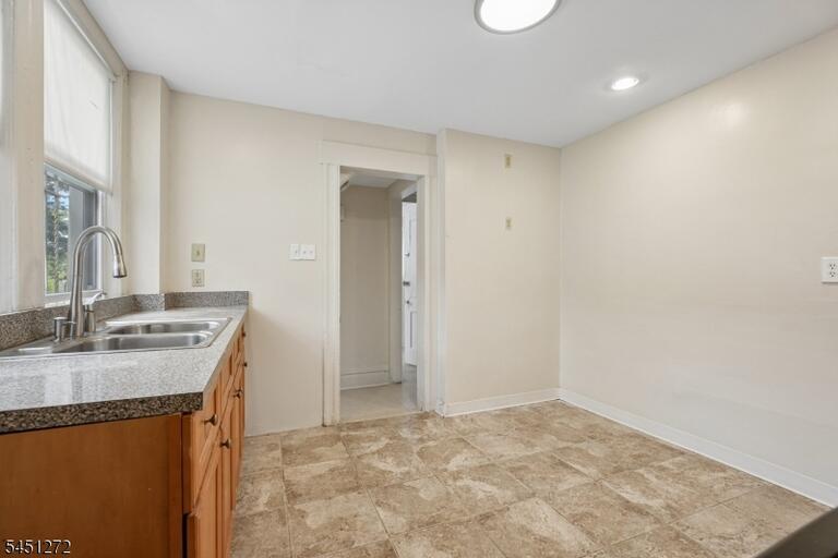 Property listing MLS 4047847 photo 16