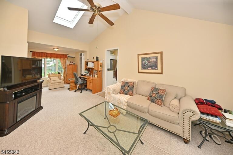 Property listing MLS 4047859 photo 13