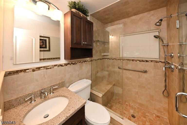 Property listing MLS 4047859 photo 16