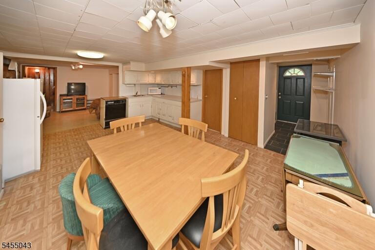 Property listing MLS 4047859 photo 18