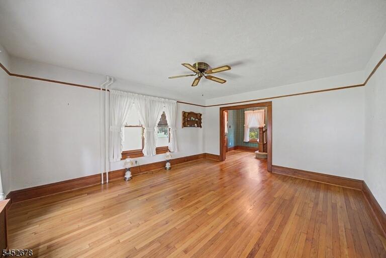 Property listing MLS 4047876 photo 10