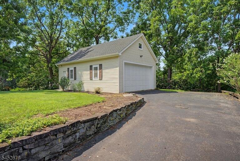 Property listing MLS 4047876 photo 26