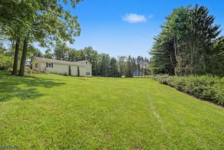 Property listing MLS 4047876 photo 33