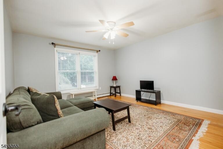 Property listing MLS 4047881 photo 25
