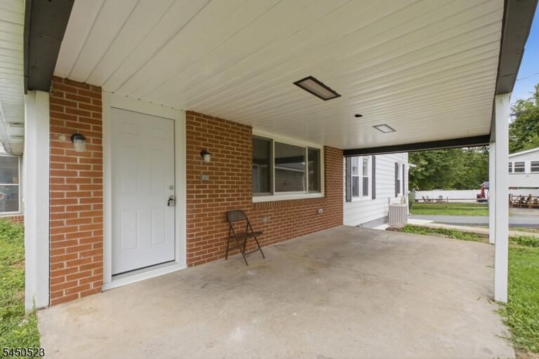 Property listing MLS 4047882 photo 32