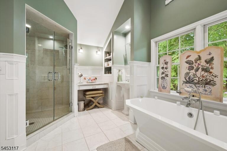 Property listing MLS 4047895 photo 26