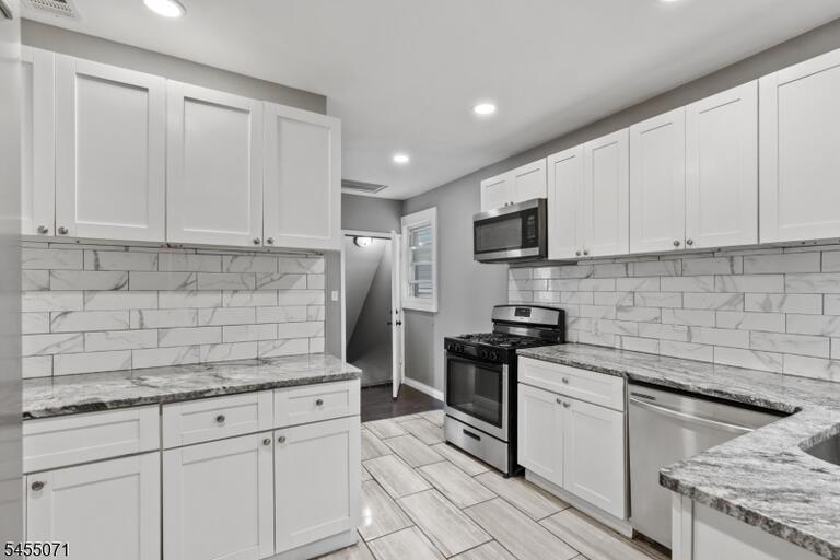 Property listing MLS 4047945 photo 14