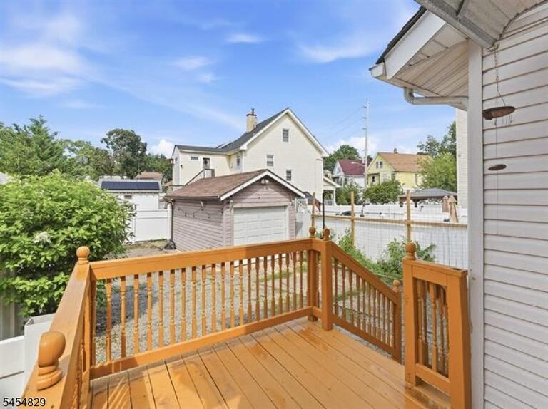 Property listing MLS 4047946 photo 37
