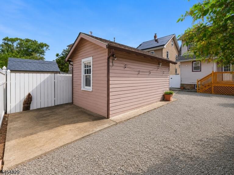 Property listing MLS 4047946 photo 39