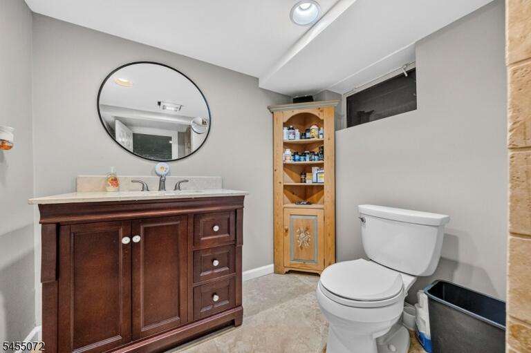 Property listing MLS 4047999 photo 26