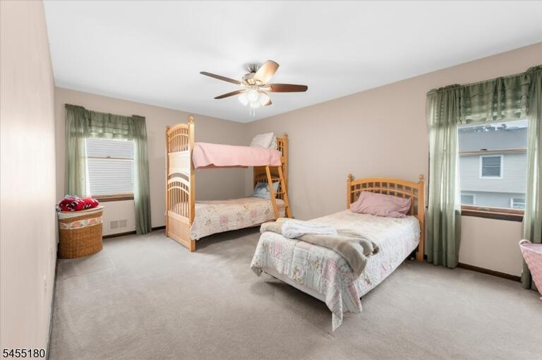 Property listing MLS 4048003 photo 18