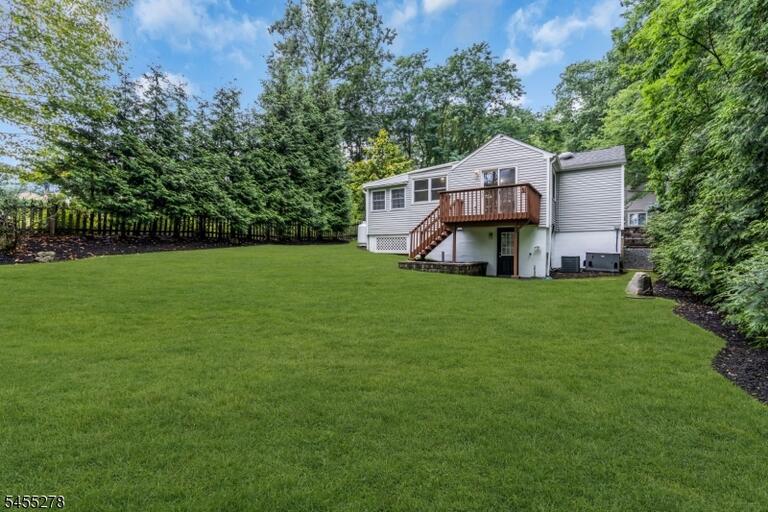 Property listing MLS 4048080 photo 27
