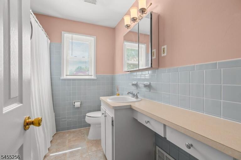 Property listing MLS 4048085 photo 24